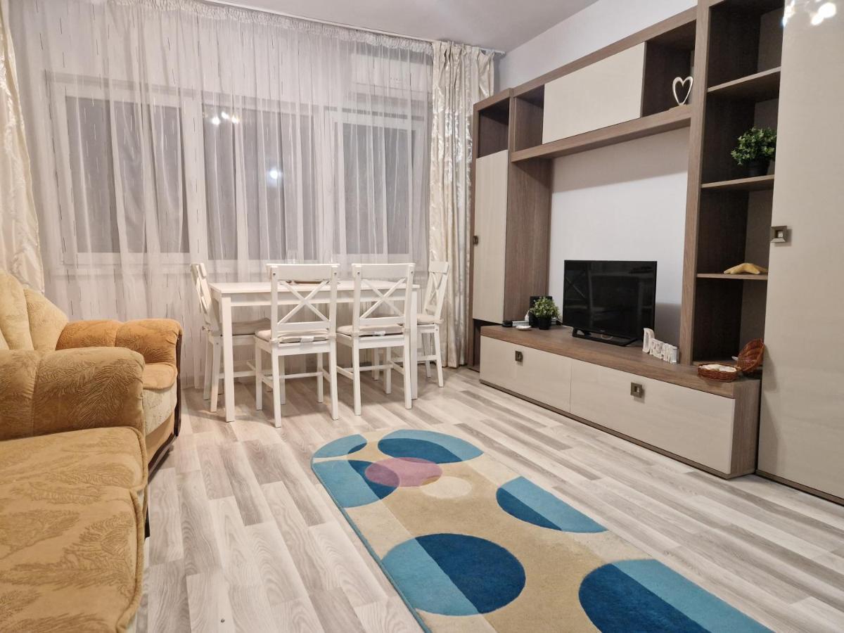 City Center Apartment Bucharest Exterior photo